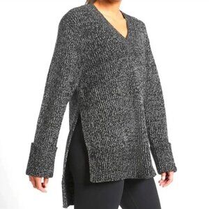 Athleta Shasta Black Marl Wool Blend V Neck Tunic Heavyweight Sweater-Size M
